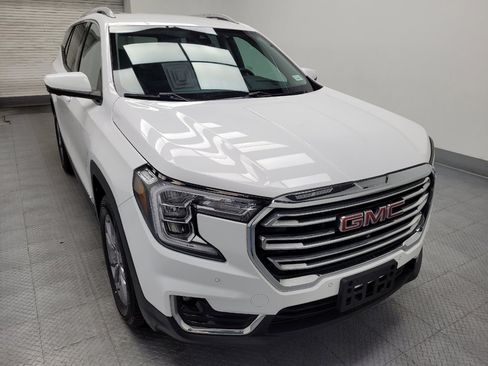 Used 2023 GMC Terrain SLT w/ Tech Package AWD/4WD image 14
