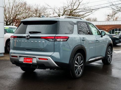 New 2025 Nissan Pathfinder Platinum image 6