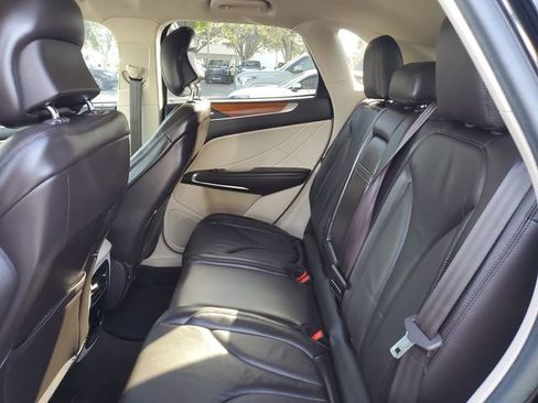 Used 2019 Lincoln MKC Select w/ Select Plus Package image 9