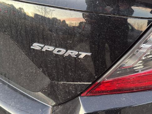 Used 2021 Honda Civic Sport image 6