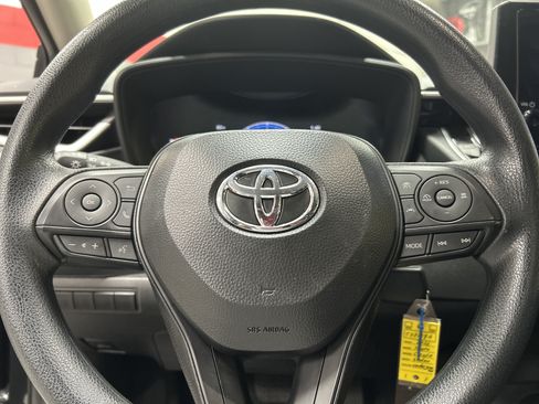 Used 2026 Toyota Corolla LE FWD image 18