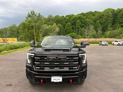Certified 2026 GMC Sierra 3500 AT4 AWD/4WD image 8