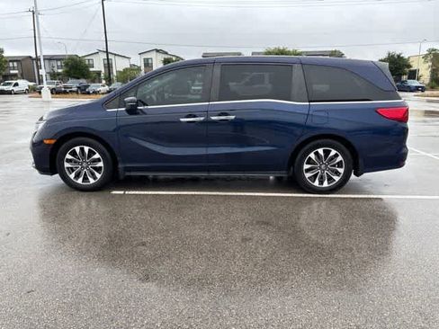 Used 2021 Honda Odyssey EX-L image 2
