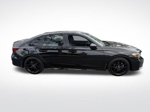 Used 2025 Honda Civic Sport image 4