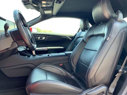 Used 2024 Ford Mustang Premium image 25