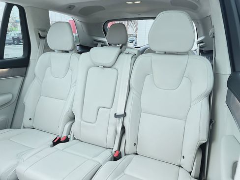 New 2026 Volvo XC90 T8 Ultra w/ Lounge Package image 25