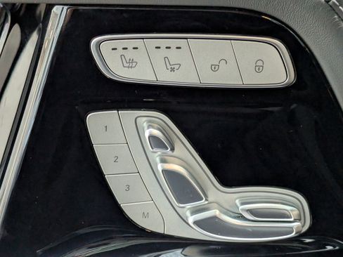 Used 2025 Mercedes-Benz G 550 image 23
