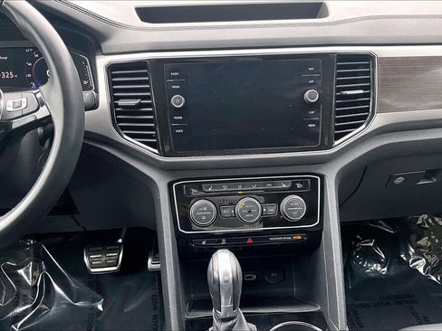 Used 2019 Volkswagen Atlas SEL R-Line image 7