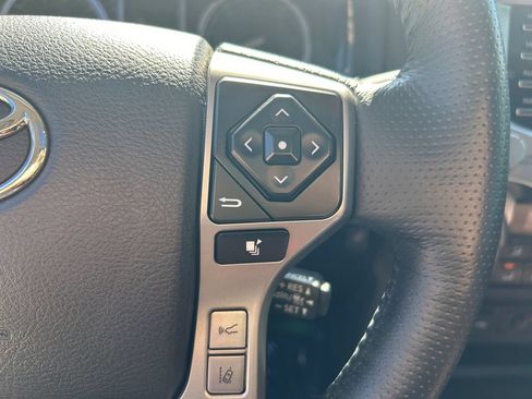 Used 2023 Toyota 4Runner Limited AWD/4WD image 17