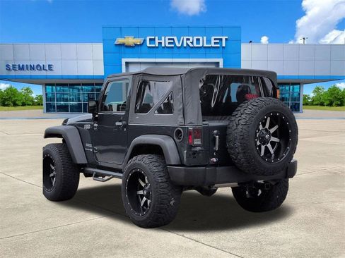 Used 2018 Jeep Wrangler Sport AWD/4WD image 3