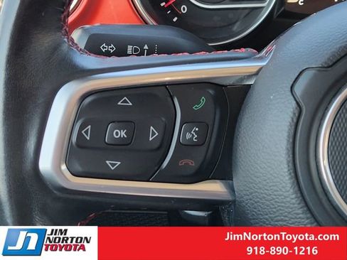 Used 2022 Jeep Wrangler Unlimited Rubicon w/ Cold Weather Group image 30