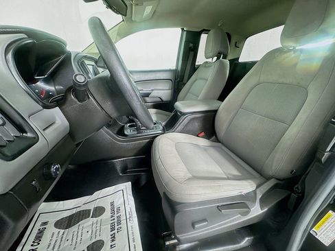 Used 2020 Chevrolet Colorado W/T image 23