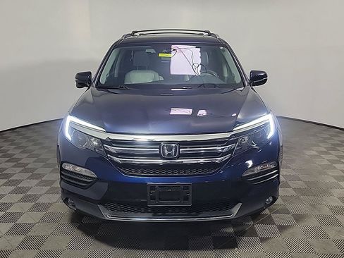 Used 2017 Honda Pilot Touring image 13