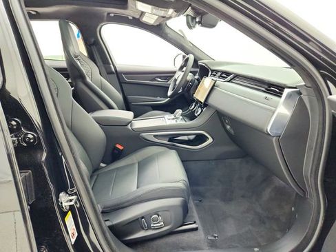Certified 2025 Jaguar F-PACE SVR image 18
