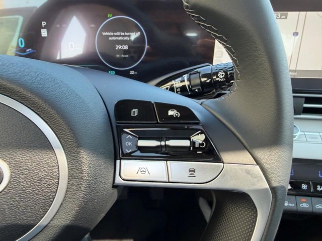 New 2026 Hyundai Elantra Limited FWD image 12
