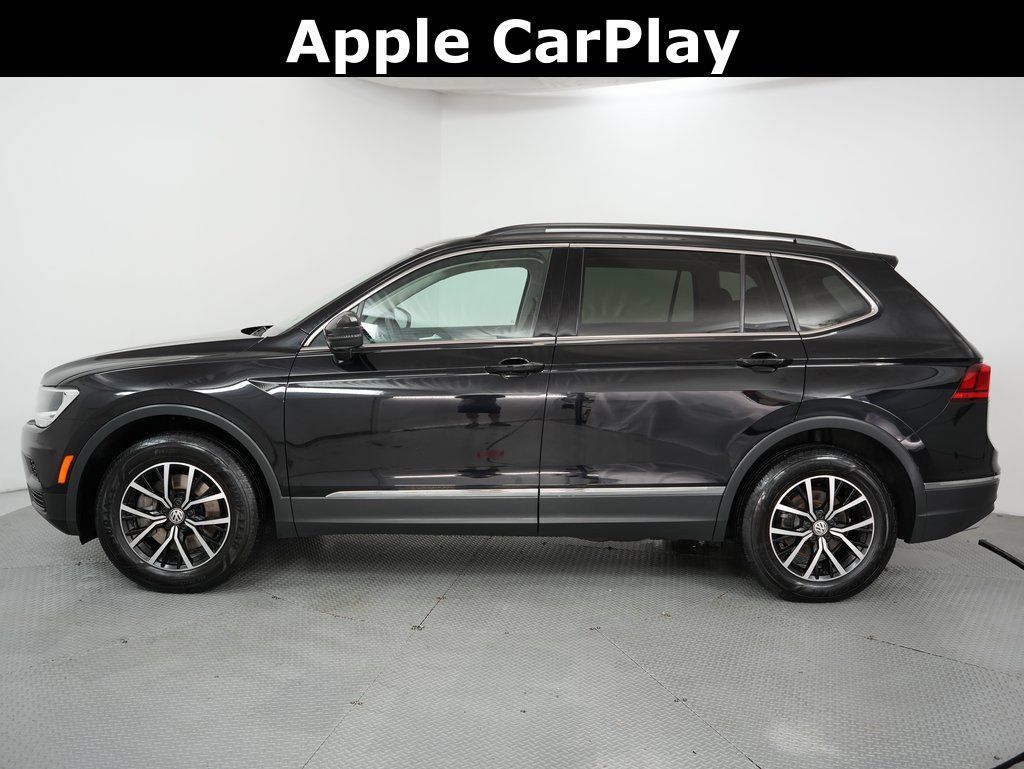 Used 2021 Volkswagen Tiguan SE w/ Panoramic Sunroof Package AWD/4WD image 4