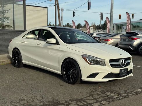 Used 2015 Mercedes-Benz CLA 250 CLA 250 Coupe 4D image 3