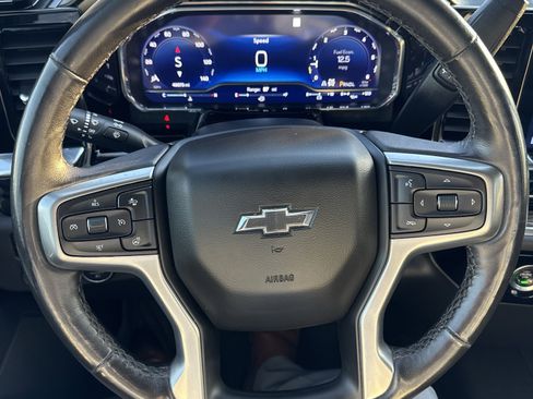 Used 2022 Chevrolet Silverado 1500 LT Trail Boss image 24