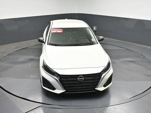 Used 2025 Nissan Altima 2.5 SV image 42