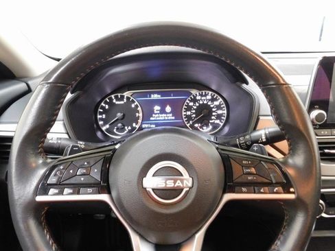 Used 2024 Nissan Altima 2.5 SR image 6
