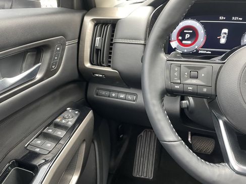 Certified 2024 Nissan Pathfinder Platinum w/ Cargo Package image 14