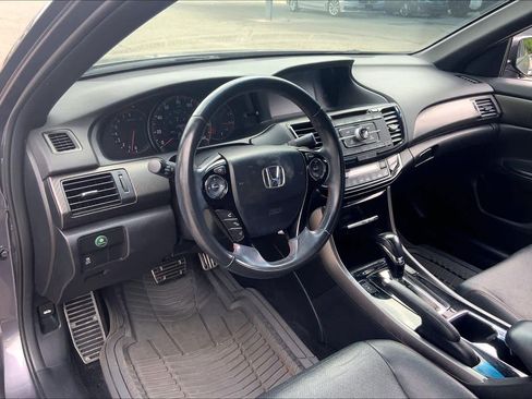 Used 2017 Honda Accord Sport Special Edition image 18