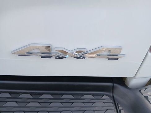 Used 2024 RAM 2500 Big Horn w/ Off Road Package image 10