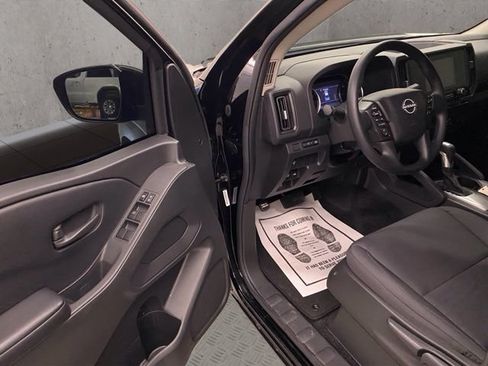 Used 2025 Nissan Frontier S AWD/4WD image 19