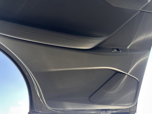 Used 2018 Tesla Model X 75D image 23