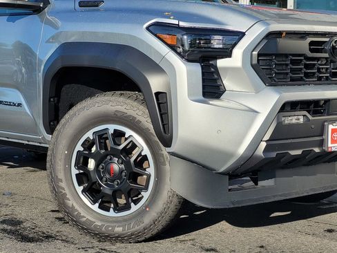 New 2026 Toyota Tacoma TRD Off-Road image 3
