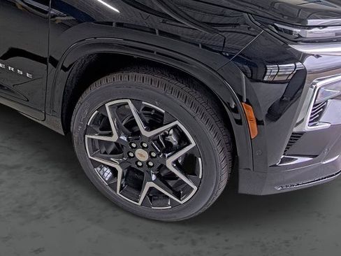 New 2026 Chevrolet Traverse High Country FWD image 16