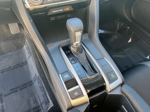 Used 2017 Honda Civic EX image 22