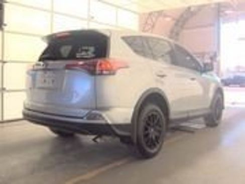 Certified 2018 Toyota RAV4 LE image 34