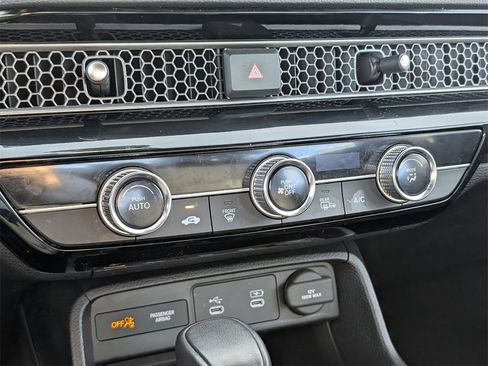 Certified 2025 Honda Civic Sport image 17