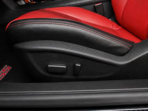 Used 2010 Chevrolet Camaro SS w/ LPO, Ground Effects Package RWD image 14