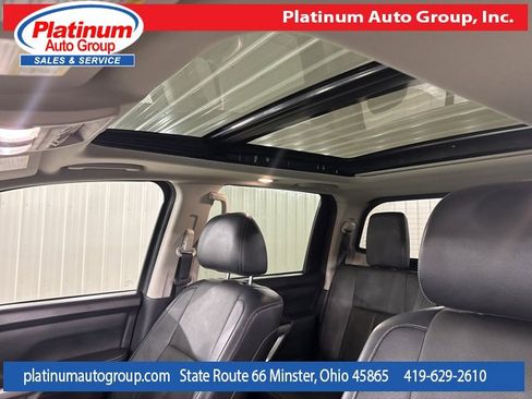 Used 2021 Nissan Titan SL w/ Moonroof Package image 14