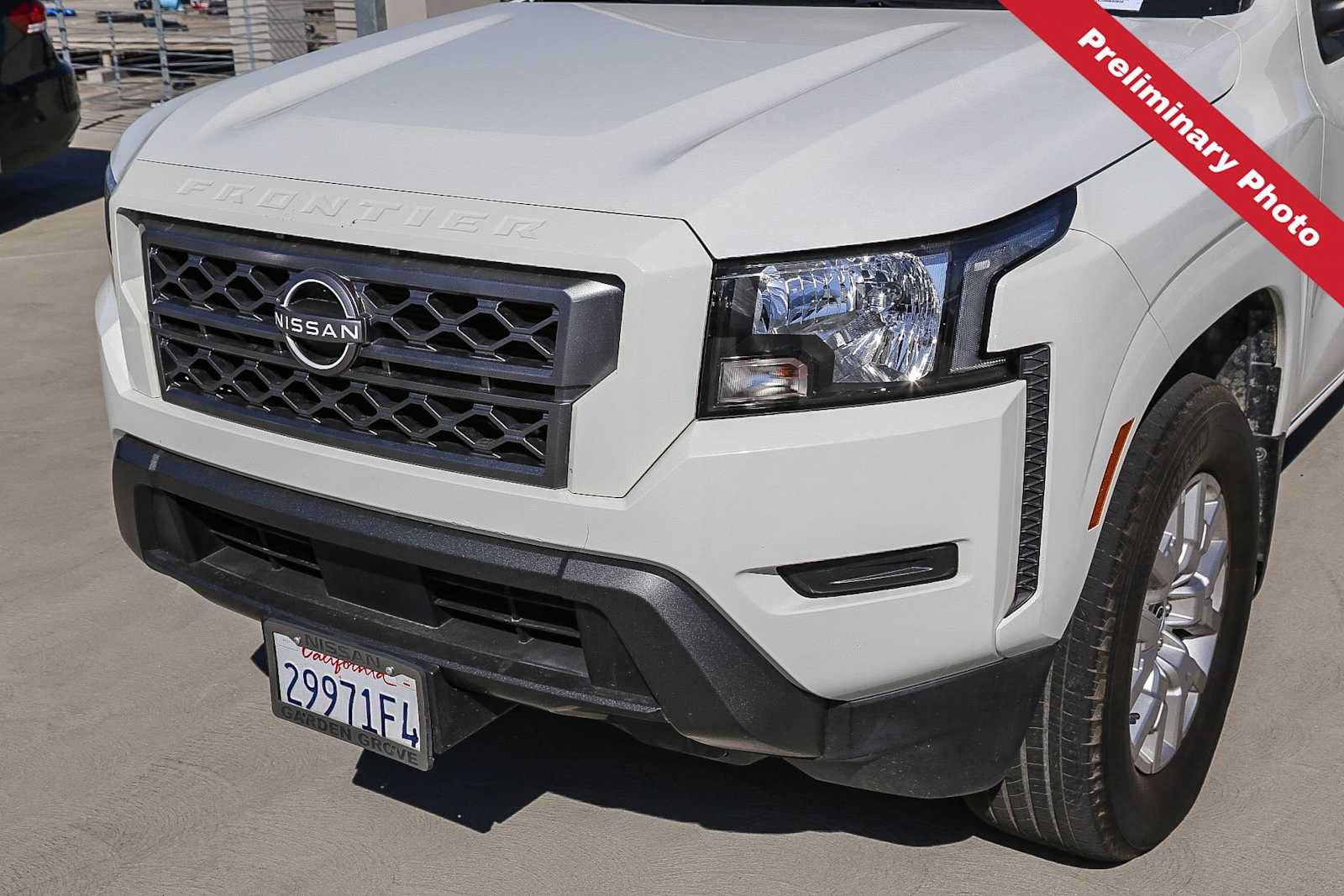 Used 2022 Nissan Frontier SV RWD image 5