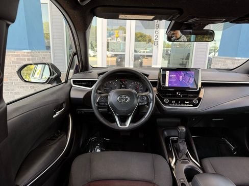 Used 2023 Toyota Corolla SE w/ SE Premium Package FWD image 46