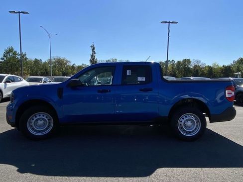 New 2025 Ford Maverick XL image 6