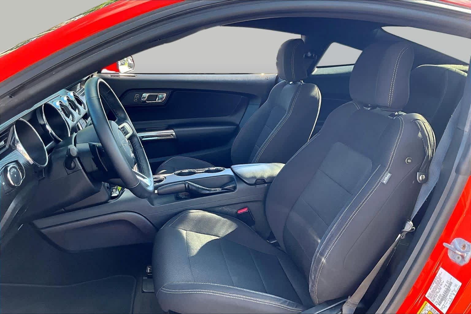 Used 2016 Ford Mustang Coupe w/ Equipment Group 051A RWD image 7