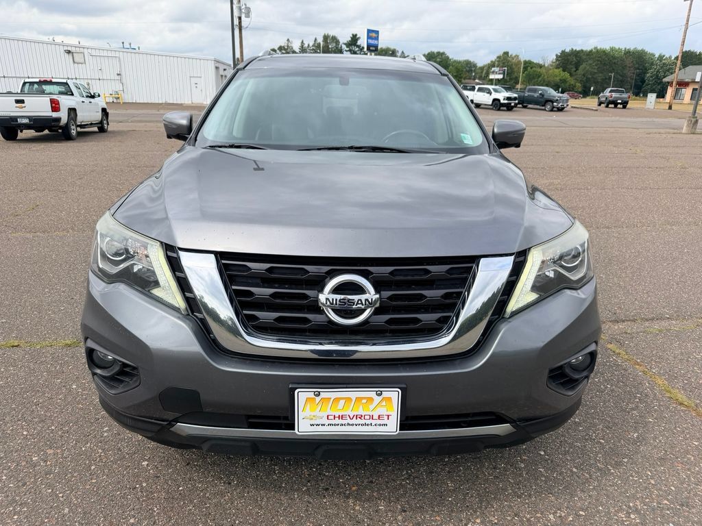 Used 2017 Nissan Pathfinder Platinum AWD/4WD image 7