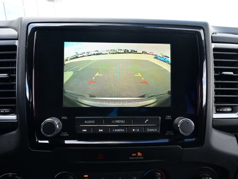 Used 2023 Nissan Frontier SV w/ Technology Package image 28