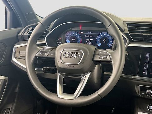 Used 2025 Audi Q3 2.0T Premium Plus image 18