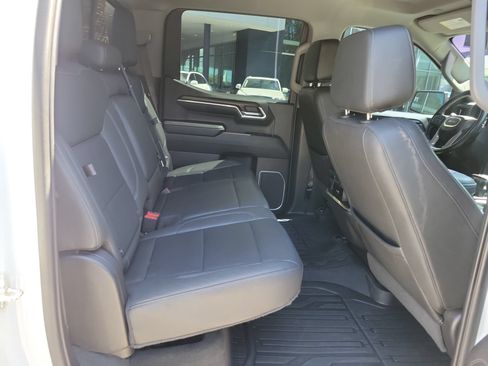 Used 2022 GMC Sierra 1500 SLT w/ SLT Premium Plus Package AWD/4WD image 21