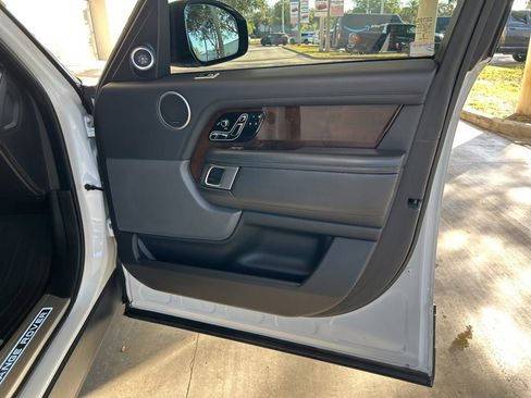 Used 2022 Land Rover Range Rover Westminster Edition image 28