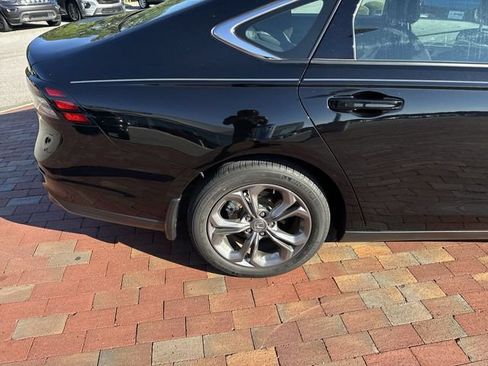Used 2024 Honda Accord EX image 15