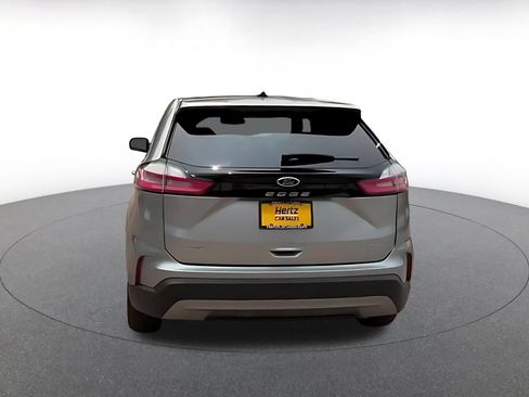 Used 2024 Ford Edge SEL AWD/4WD image 12