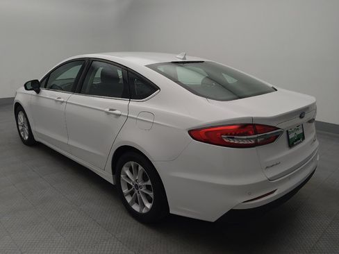 Used 2020 Ford Fusion SE FWD image 5