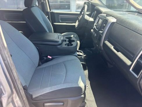 Used 2021 RAM 1500 Classic SLT RWD image 10