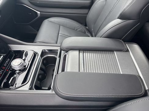 New 2026 Jeep Grand Wagoneer Limited AWD/4WD image 29